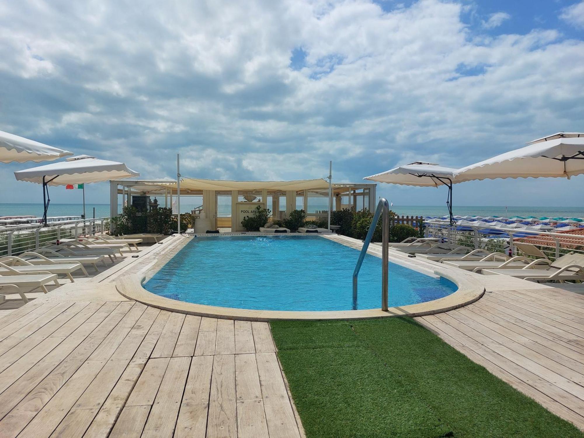 Danio Beach House Lido di Camaiore Exterior foto